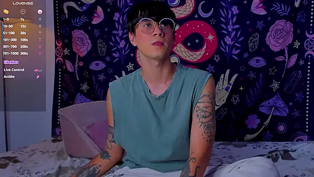 LeaneSeb online show from December 9, 2024, 12:45 am