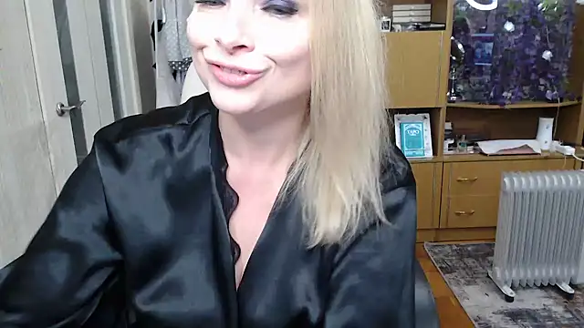 Mika Passion online show from September 30, 2025, 9:47 am