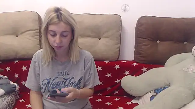 Aliss Hottie online show from September 12, 2025, 6:46 am