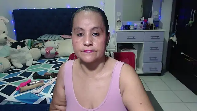 pervert mommy  online show from December 15, 2025, 9:46 am