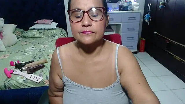 pervert mommy  online show from February 17, 2026, 11:50 am