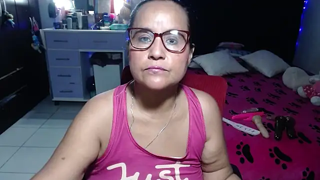 pervert mommy  online show from July 14, 2026, 9:58 am