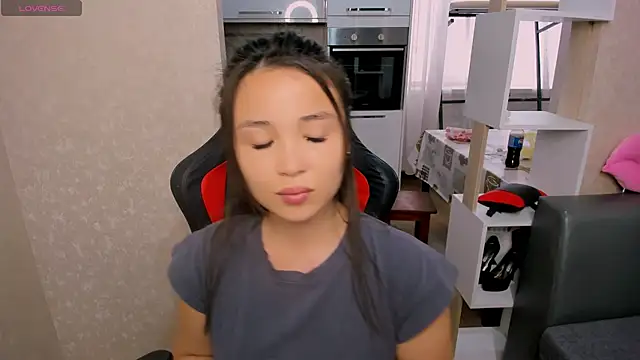 AyaMoon online show from September 9, 2025, 5:07 am