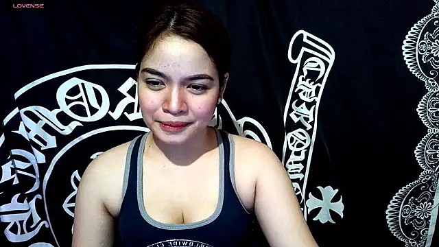  preciousmoira  online show from May 23, 2026, 1:22 am