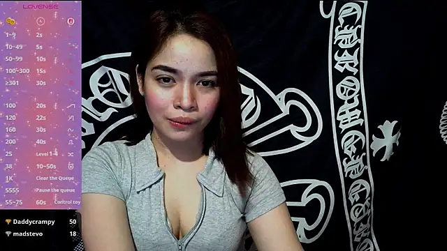  preciousmoira  online show from June 10, 2026, 12:37 pm