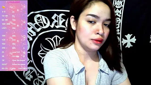  preciousmoira  online show from July 7, 2026, 1:30 am