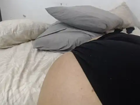 XHotJuicyBootyXX online show from January 24, 2025, 10:43 am