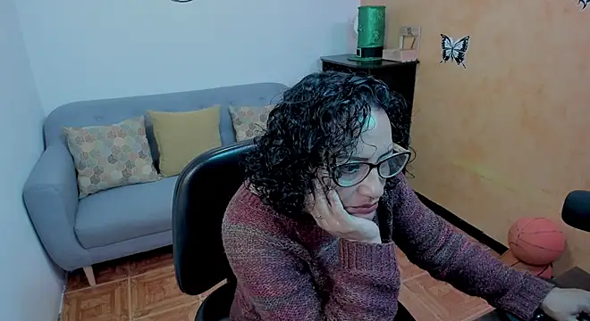 scarlet wet online show from November 26, 2025, 1:50 am