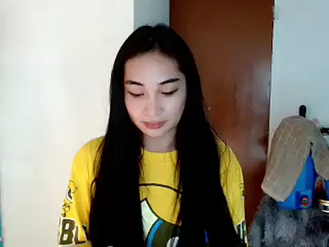 SweetLilly 18 online show from January 11, 2025, 3:20 pm