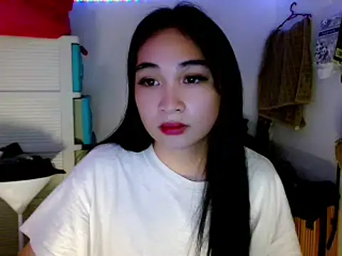 SweetLilly 18 online show from March 23, 2025, 5:54 am