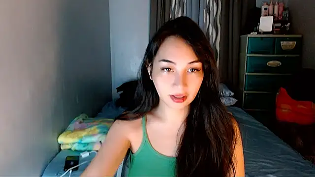 SweetLilly 18 online show from February 19, 2026, 2:51 am