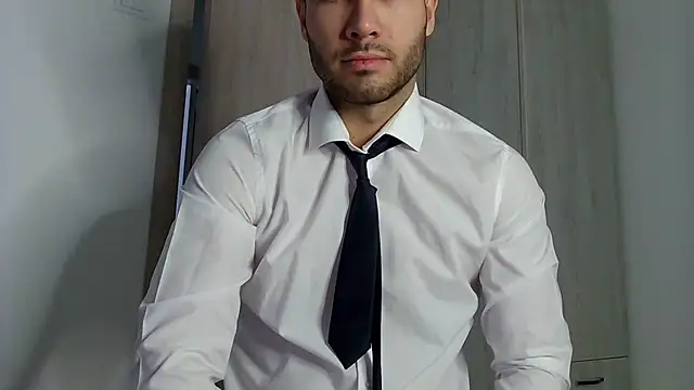 Snapshot of Justynn1 chatting on December 31, 2024, 7:31 am Justynn1 online show from December 31, 2024, 7:31 am