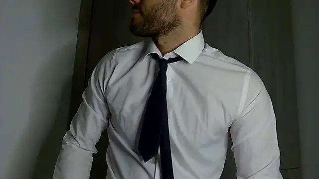 Justynn1 online show from February 20, 2026, 9:15 pm