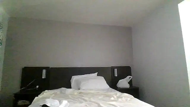 laylastarz online show from October 30, 2025, 5:46 pm