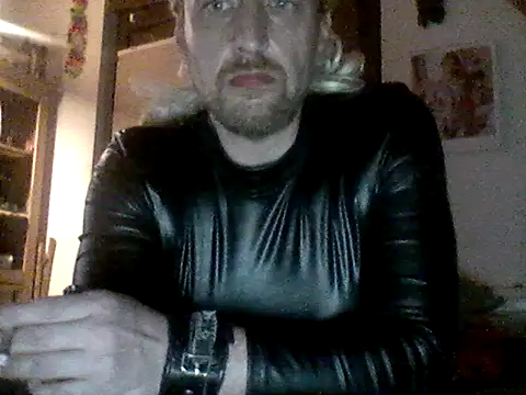 Snapshot of Genius1606 chatting on September 9, 2025, 12:21 am Genius1606 online show from September 9, 2025, 12:21 am