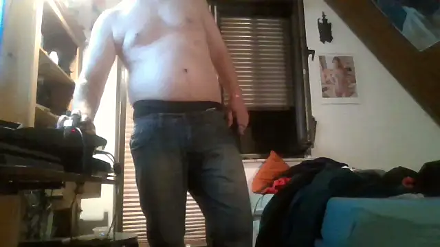 Snapshot of Genius1606 chatting on September 26, 2025, 11:53 pm Genius1606 online show from September 26, 2025, 11:53 pm