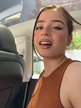 Snapshot of SophiaXJohn chatting on May 26, 2026, 4:36 pm SophiaXJohn online show from May 26, 2026, 4:36 pm