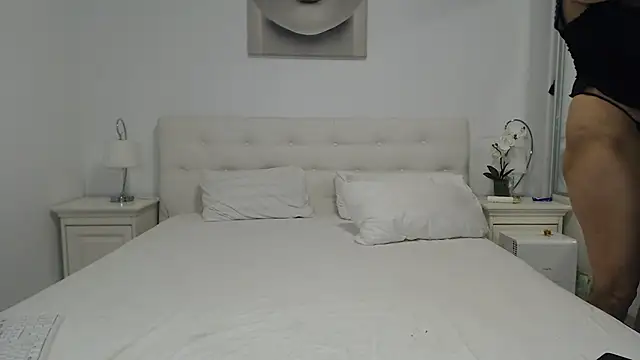 alisonya1 online show from November 22, 2025, 5:28 am