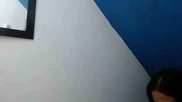 Snapshot of DAELAA chatting on October 20, 2025, 10:21 pm DAELAA online show from October 20, 2025, 10:21 pm