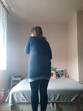 Snapshot of Elza01 chatting on February 16, 2025, 8:10 am Elza01 online show from February 16, 2025, 8:10 am