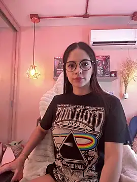 Snapshot of Zoe_Bae chatting on January 14, 2025, 2:50 am Zoe Bae online show from January 14, 2025, 2:50 am