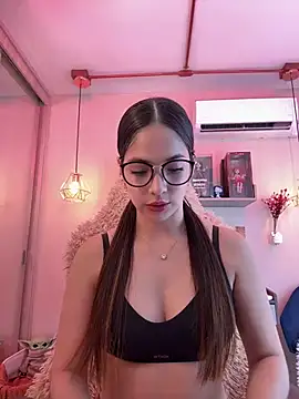 Snapshot of Zoe_Bae chatting on February 12, 2025, 9:33 pm Zoe Bae online show from February 12, 2025, 9:33 pm