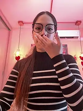 Snapshot of Zoe_Bae chatting on February 15, 2025, 10:31 pm Zoe Bae online show from February 15, 2025, 10:31 pm