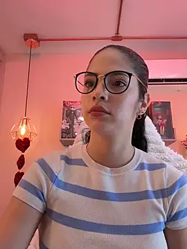 Snapshot of Zoe_Bae chatting on February 17, 2025, 10:14 pm Zoe Bae online show from February 17, 2025, 10:14 pm