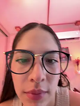 Snapshot of Zoe_Bae chatting on February 21, 2025, 9:32 pm Zoe Bae online show from February 21, 2025, 9:32 pm