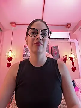 Snapshot of Zoe_Bae chatting on February 28, 2025, 10:17 pm Zoe Bae online show from February 28, 2025, 10:17 pm