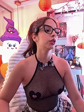 Snapshot of Zoe_Bae chatting on October 23, 2025, 9:24 pm Zoe Bae online show from October 23, 2025, 9:24 pm