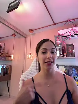 Snapshot of Zoe_Bae chatting on January 10, 2026, 3:58 pm Zoe Bae online show from January 10, 2026, 3:58 pm