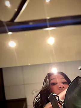 Belle    online show from October 19, 2025, 2:40 pm