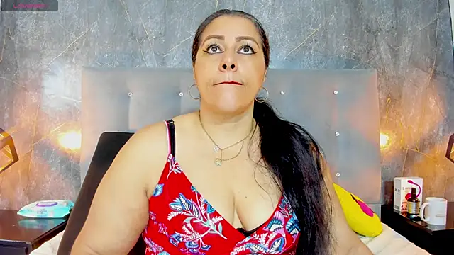 Snapshot of SexxyPamela chatting on November 30, 2025, 1:04 pm SexxyPamela online show from November 30, 2025, 1:04 pm