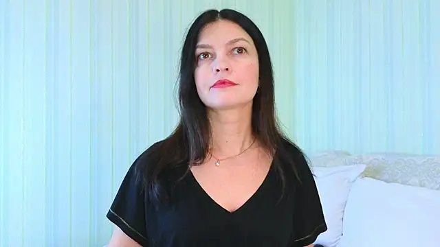 Snapshot of _Lily_ chatting on January 21, 2025, 9:24 am Lily online show from January 21, 2025, 9:24 am