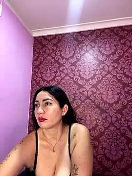 juliana diaz online show from November 26, 2025, 11:33 am