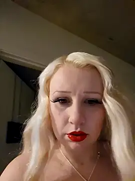 Snapshot of NikiFm chatting on February 20, 2026, 8:49 am NikiFm online show from February 20, 2026, 8:49 am