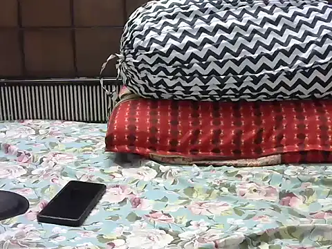 shani69696969 online show from May 10, 2026, 4:23 pm