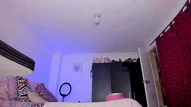 AlondraDiossa03 online show from January 16, 2025, 8:57 pm