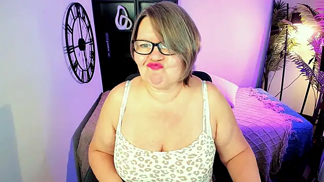 Shannonshine online show from March 25, 2026, 2:01 pm