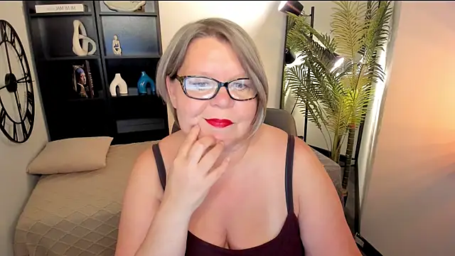 Shannonshine online show from July 16, 2026, 2:01 pm