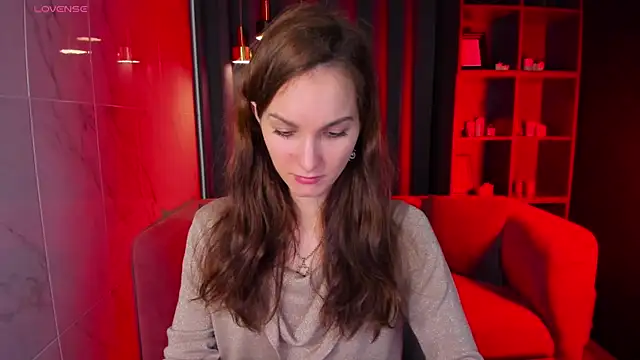 Snapshot of MirandaGlow chatting on March 21, 2025, 5:43 am MirandaGlow online show from March 21, 2025, 5:43 am