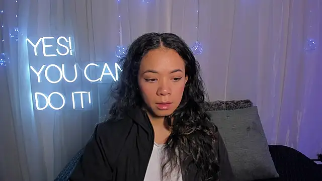 Snapshot of carolgaita chatting on February 5, 2025, 11:34 am carolgaita online show from February 5, 2025, 11:34 am