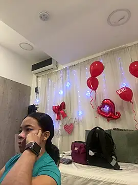 Snapshot of carolgaita chatting on February 18, 2025, 11:00 am carolgaita online show from February 18, 2025, 11:00 am