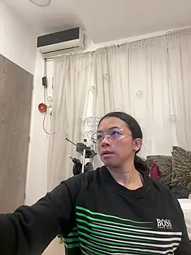 Snapshot of carolgaita chatting on February 26, 2025, 11:20 am carolgaita online show from February 26, 2025, 11:20 am