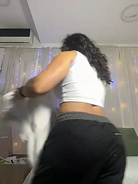 Snapshot of carolgaita chatting on March 2, 2025, 12:11 pm carolgaita online show from March 2, 2025, 12:11 pm