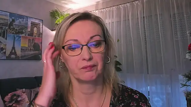 vanessa chat online show from January 11, 2025, 7:17 am