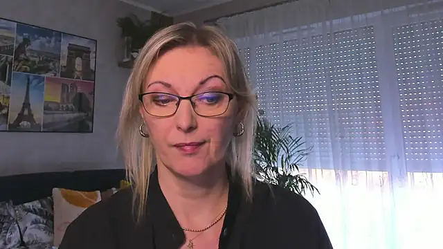 vanessa chat online show from February 11, 2025, 2:35 pm