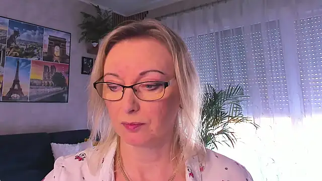 vanessa chat online show from April 9, 2026, 1:38 pm