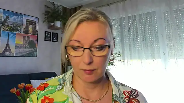 Snapshot of vanessa_chat chatting on May 13, 2026, 1:30 pm vanessa chat online show from May 13, 2026, 1:30 pm